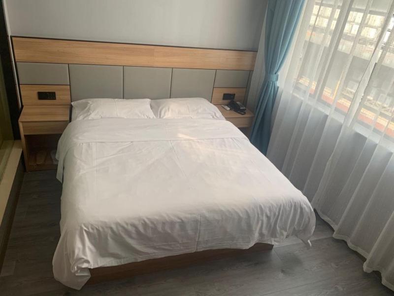 Greentree Inn Shanghai Songjiang University City New Songjiang Road Express Hotel 외부 사진